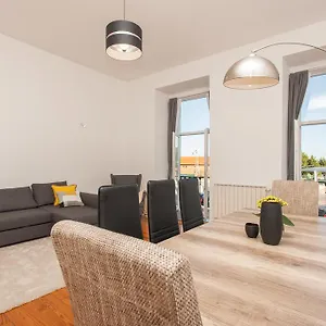 dcastro-luxury-apartments.hotels-lisbon-portugal.com/